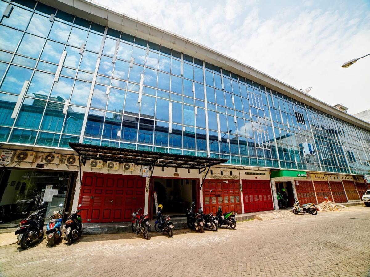 Oyo 91211 Mega Comfort Guest House Medan Esterno foto